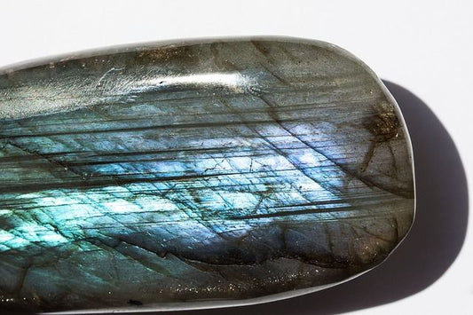 pierre labradorite